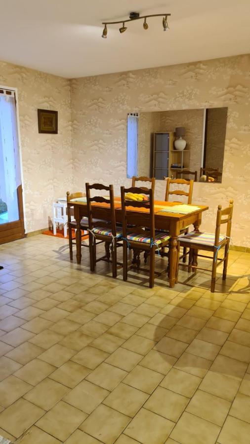 Maison Chaleureuse Avec Charme D'Ancien Jablines Luaran gambar
